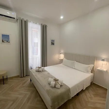 Seven Duchesca 3* نابولي