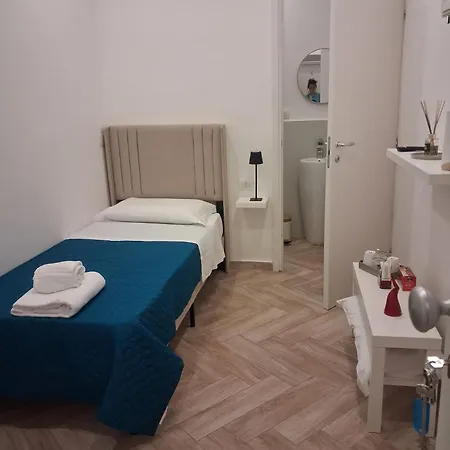 Bed and Breakfast Seven Duchesca Νάπολη