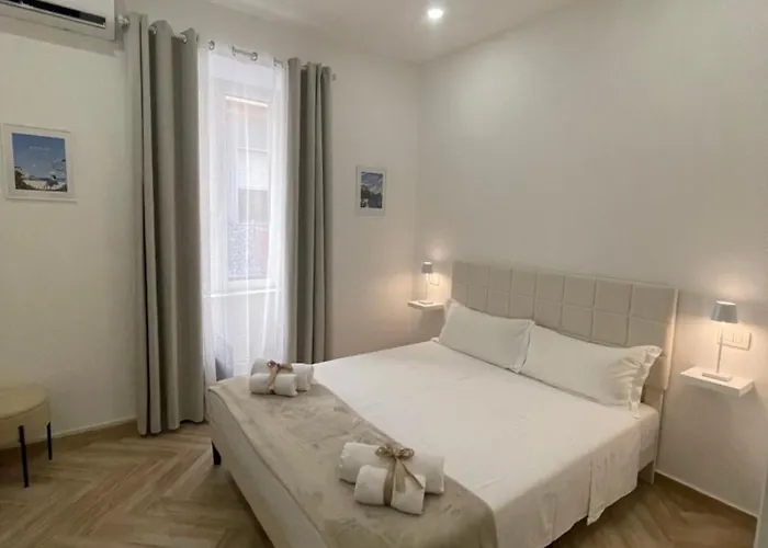 Seven Duchesca 3* Νάπολη