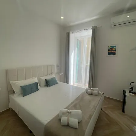 住宿加早餐酒店 Seven Duchesca 3*